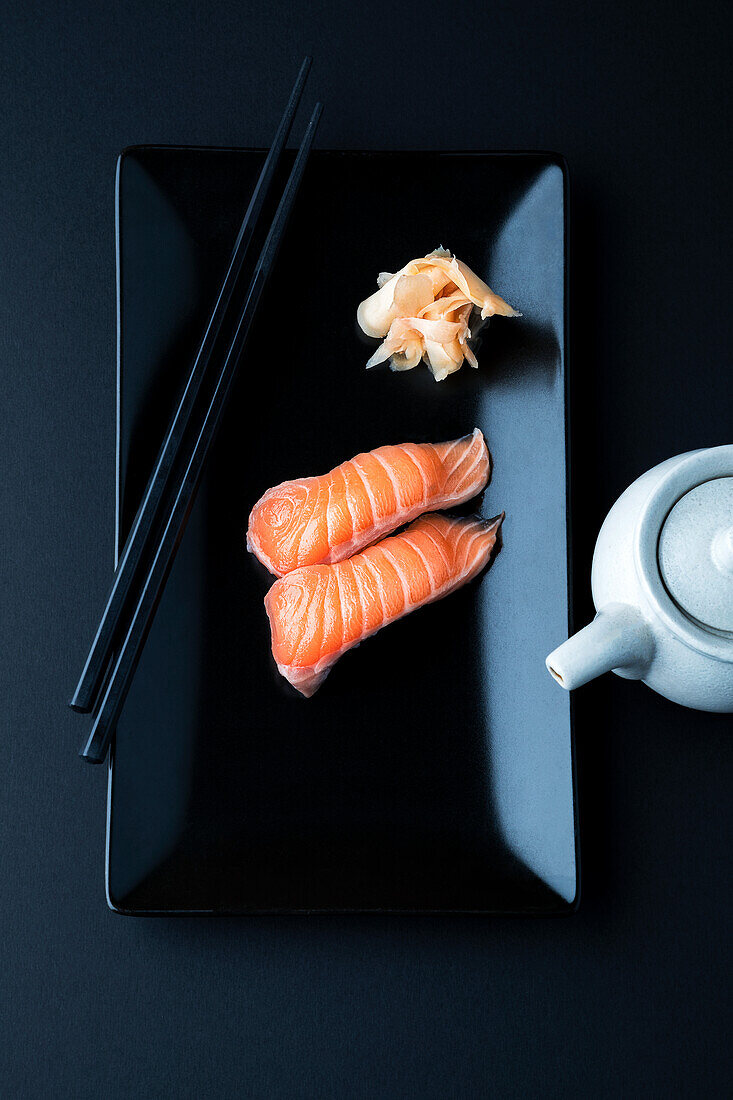 Sashimi of salmon with pickled ginger