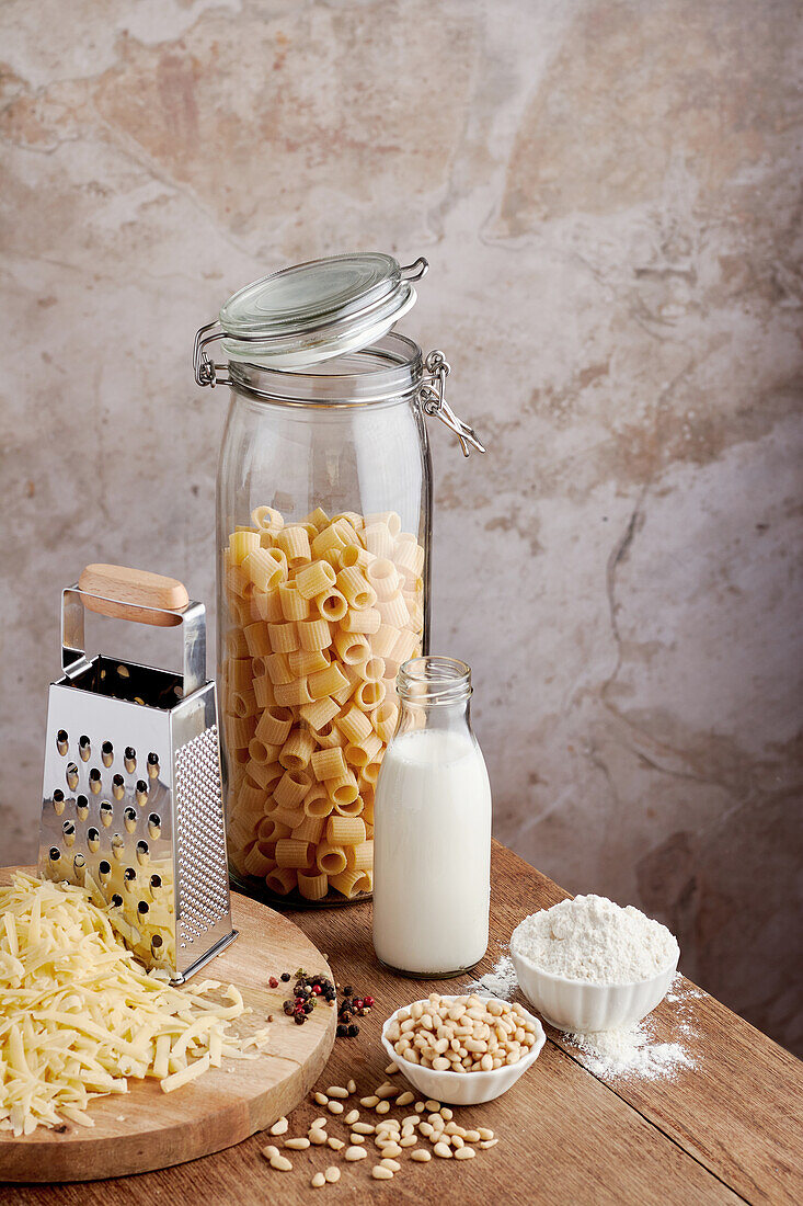 Ingredients for macaroni and cheese