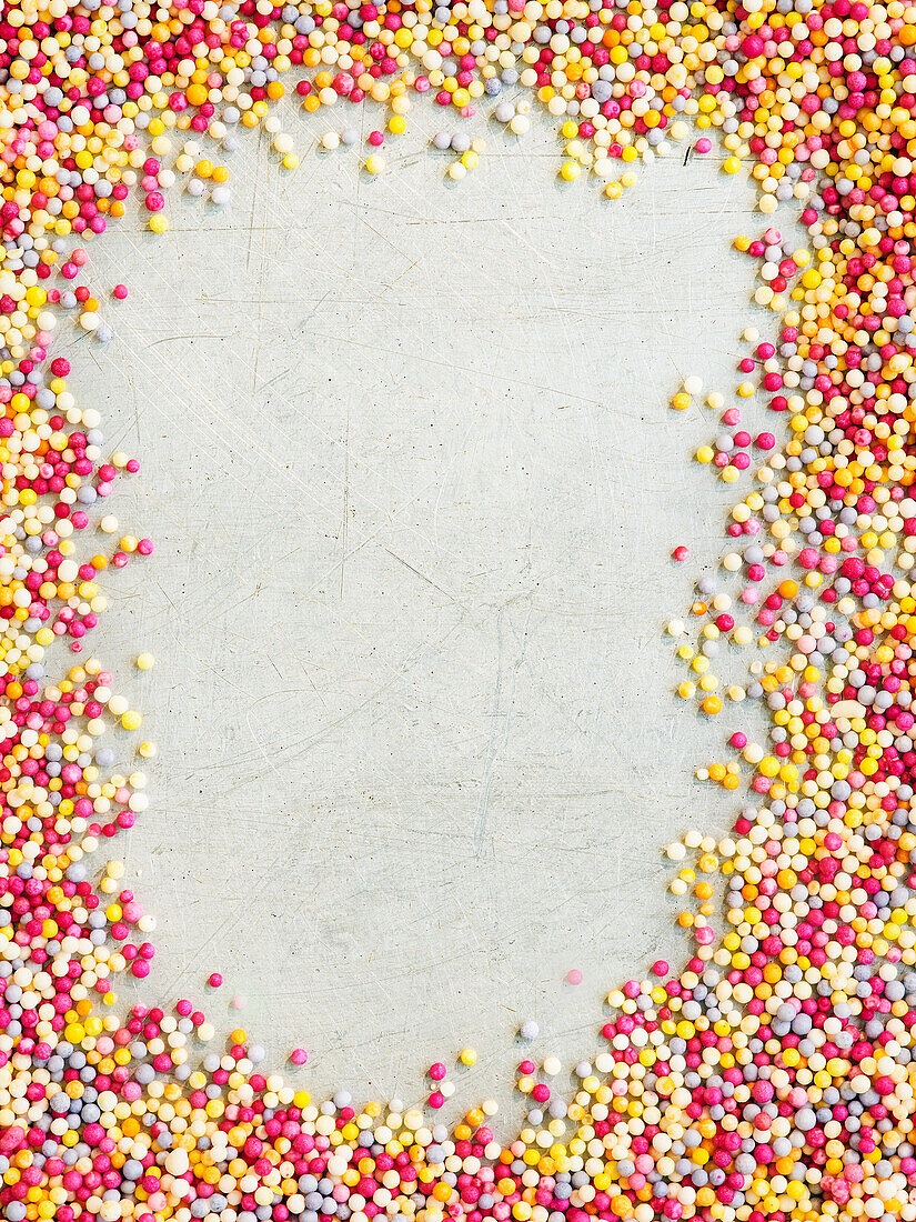 Frame of sugar pearls