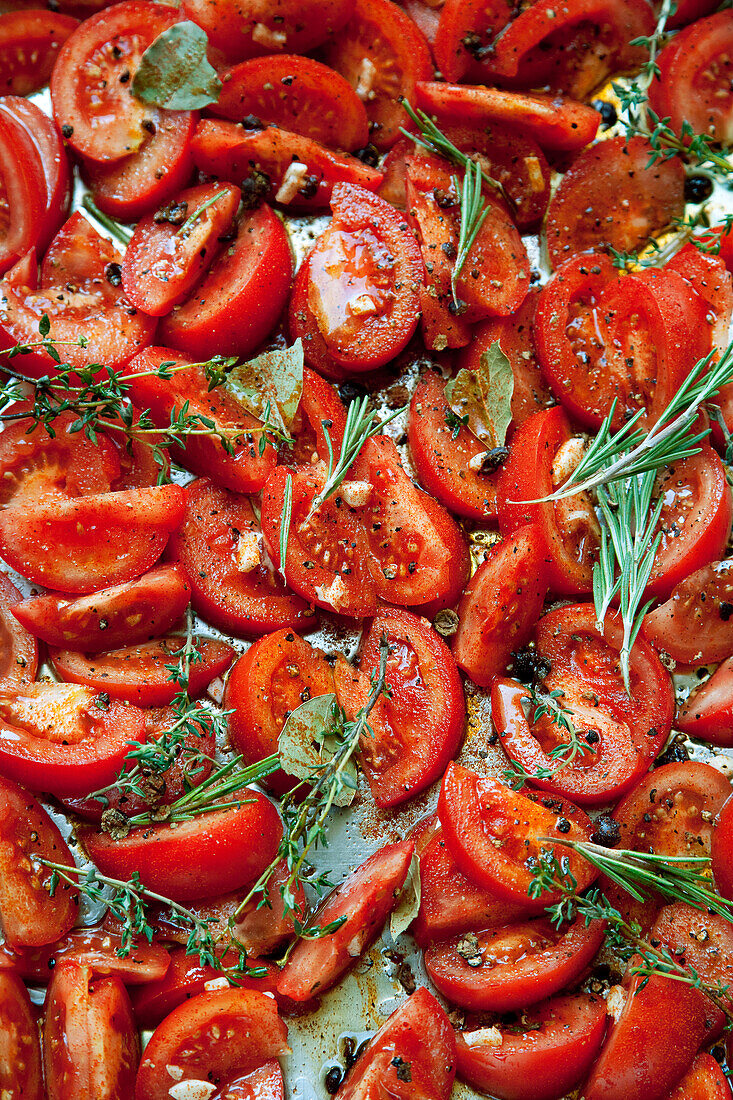 Tomatensalat mit Kräutern