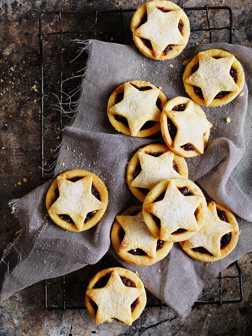 Three-in-one mix fruit mince pies