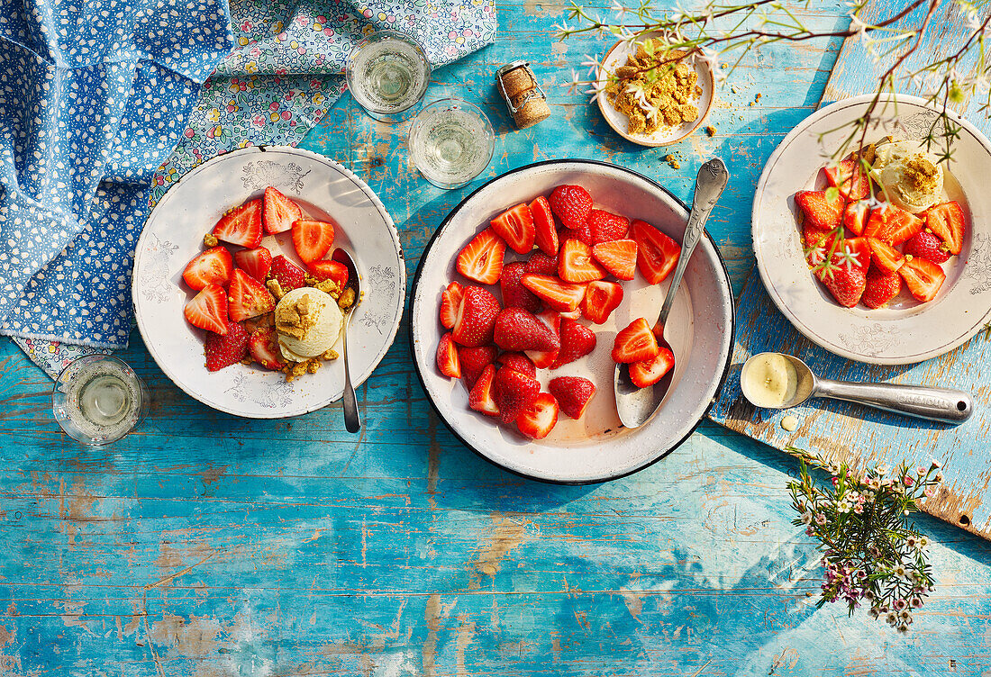 Strawberries marinated with Prosecco