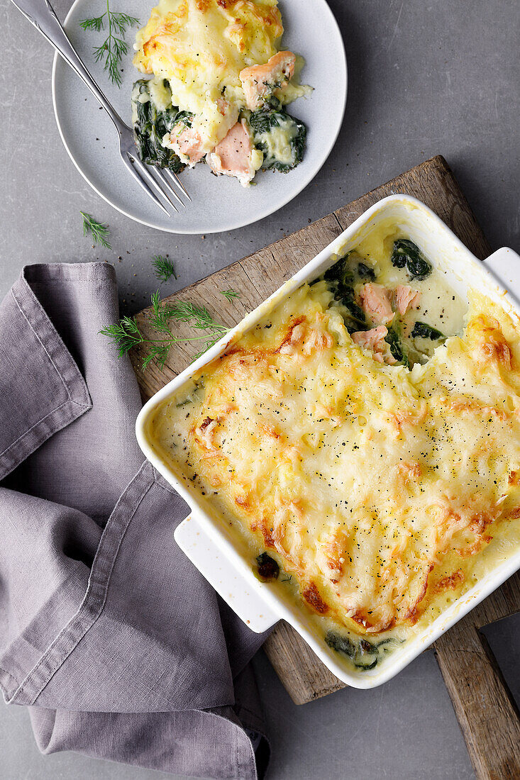 Kartoffel-Lachs-Spinat-Pie