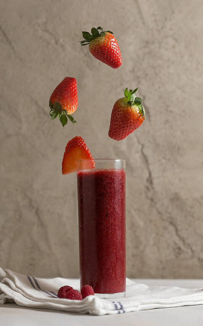 Strawberry and raspberry smoothie