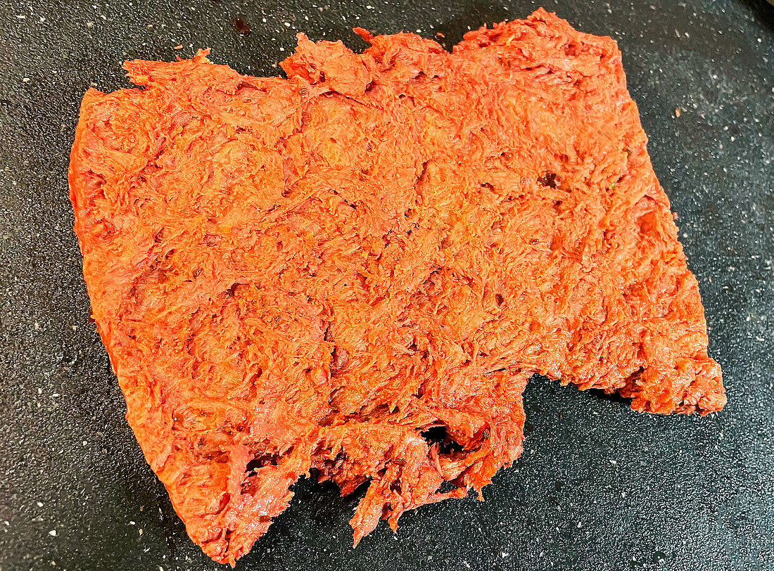 'Big-Steak' aus texturiertem Sojaprotein-Granulat