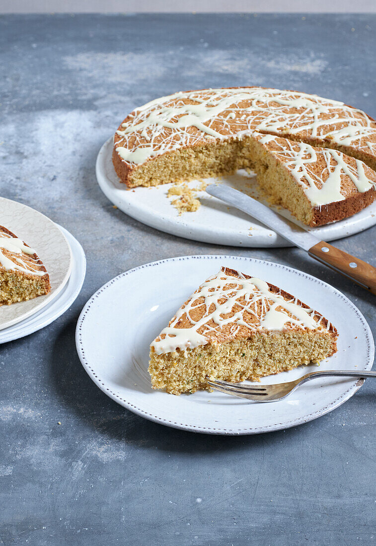 Zucchini-Nuss-Kuchen, glutenfrei