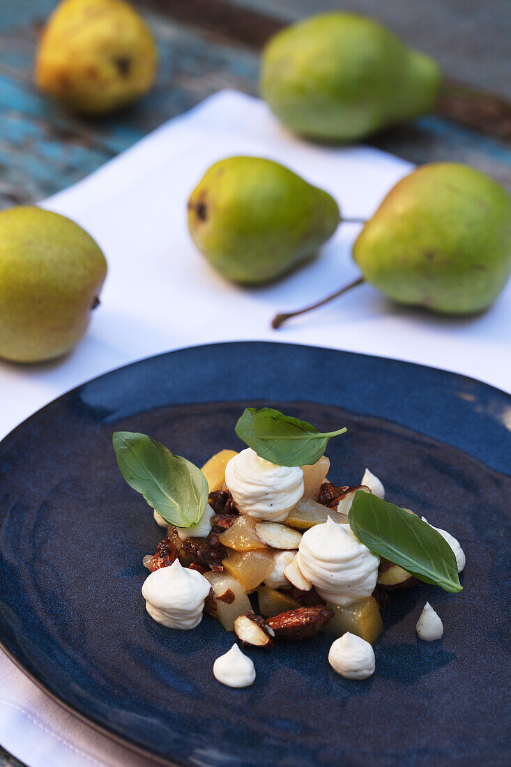 Chutney aus Palabirnen mit karamellisierten Mandeln