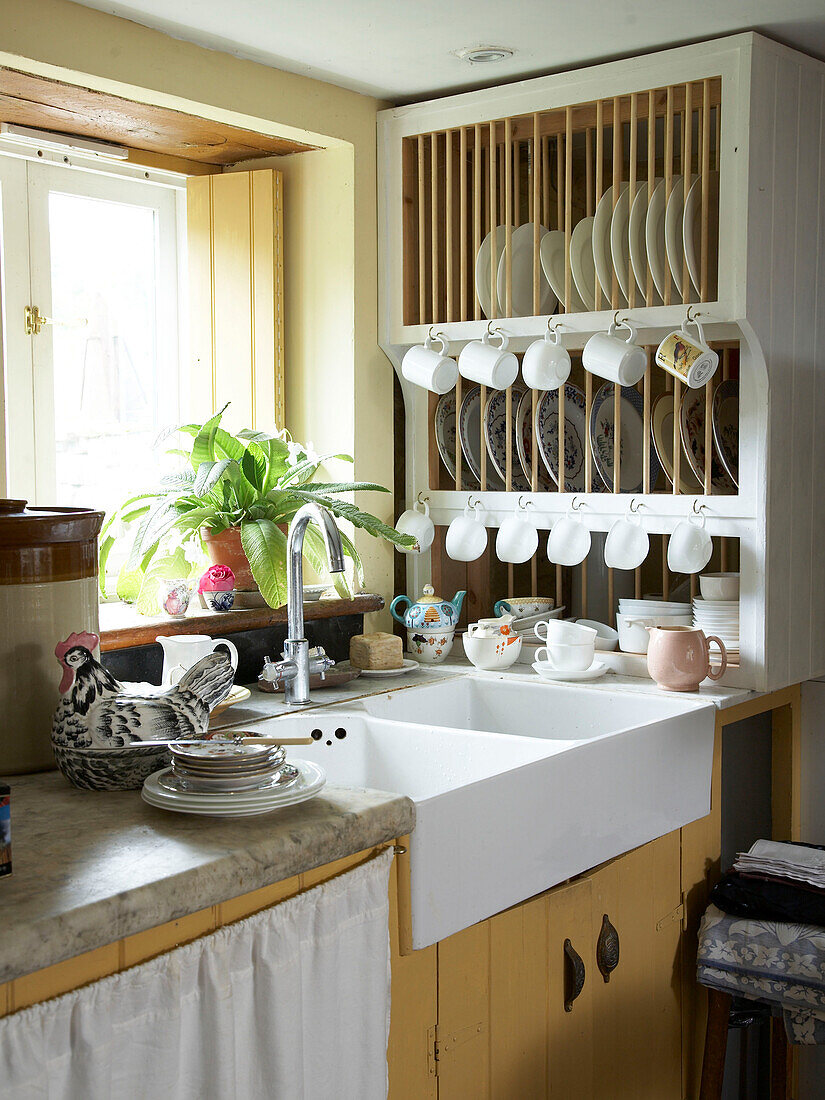 Kitchen with butler sink