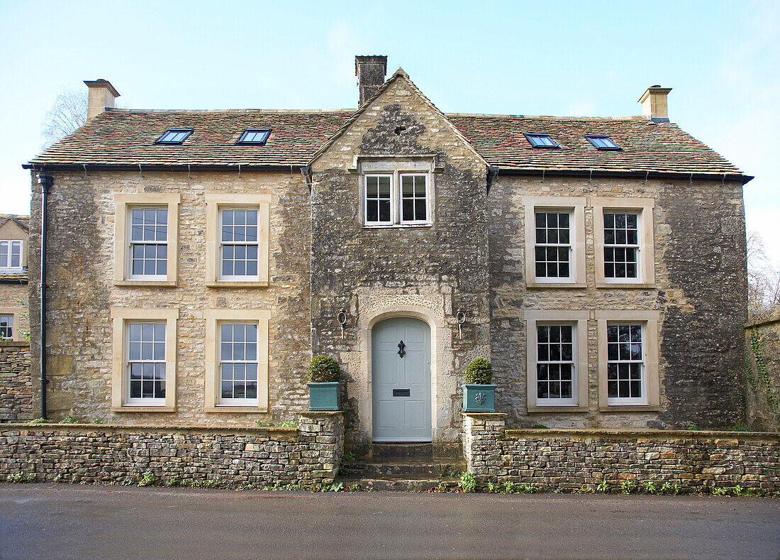 Bauernhaus aus Stein in Gloucestershire, England, UK