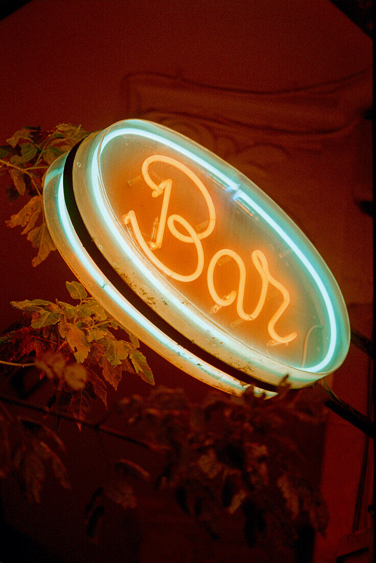 Neonschild der Tapas-Bar