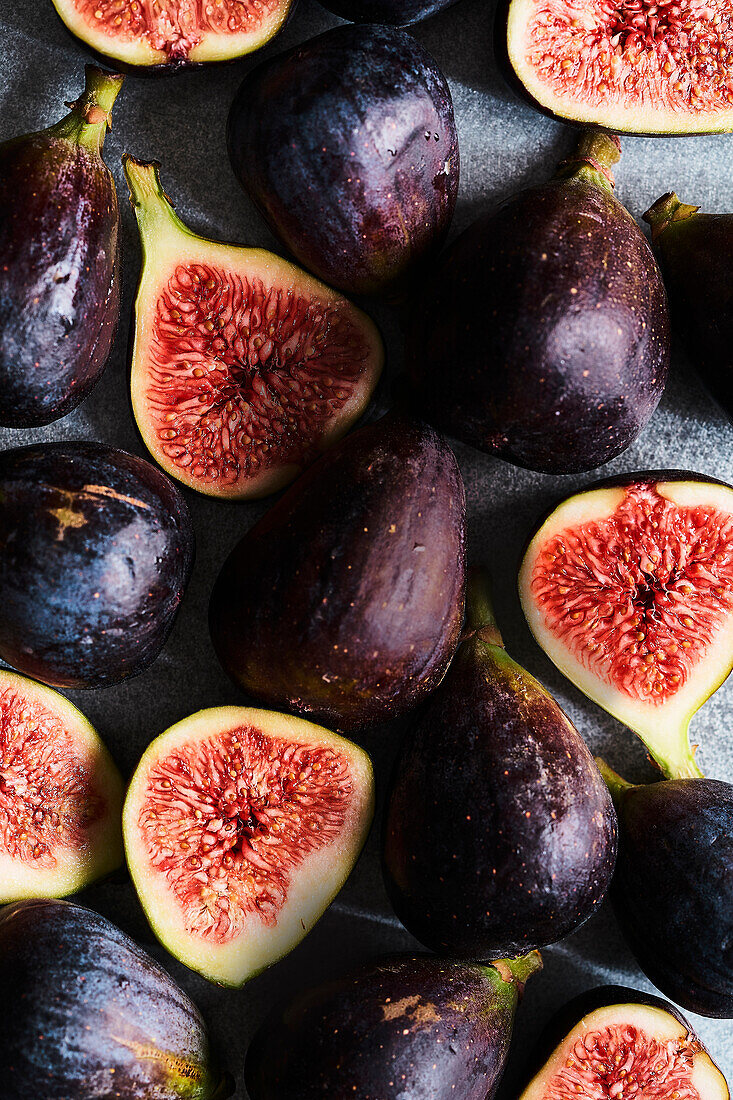Figs, close up, halved figs