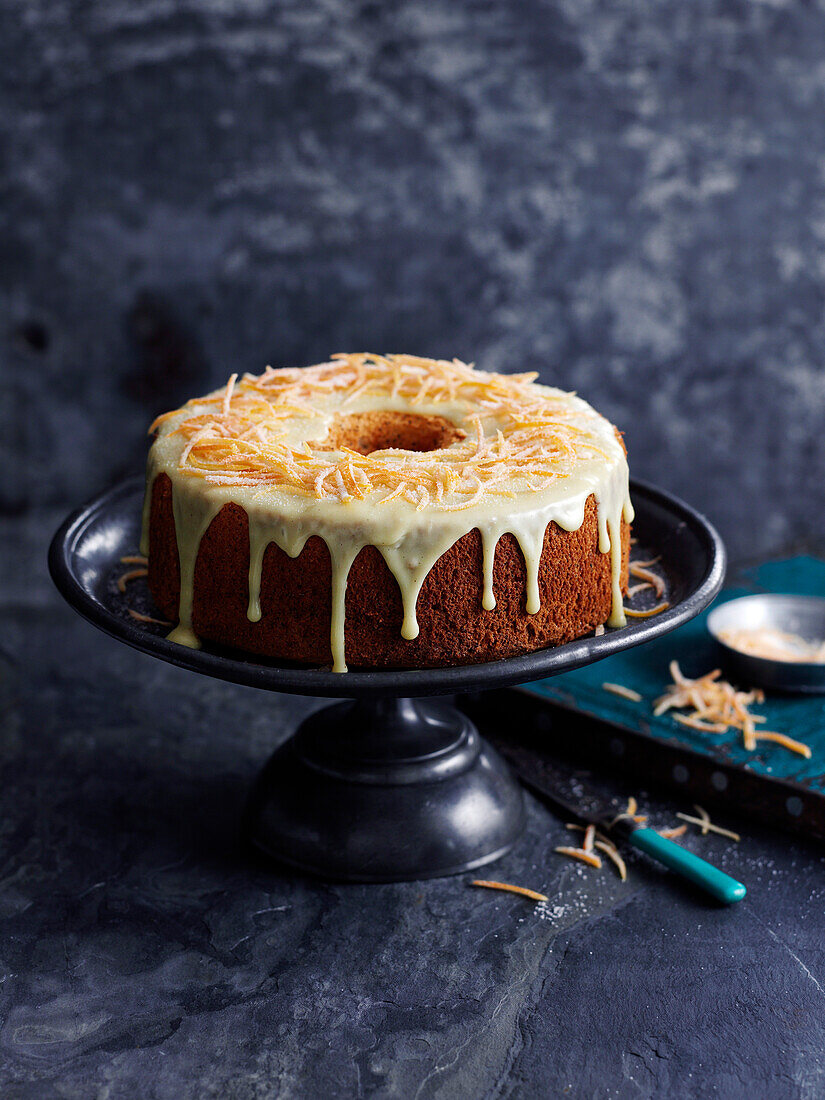 Grapefruit and poppy seed cake with icing