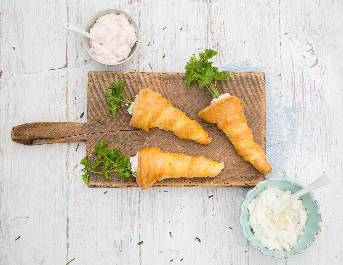 Filled puff pastry carrots with horseradish and salmon