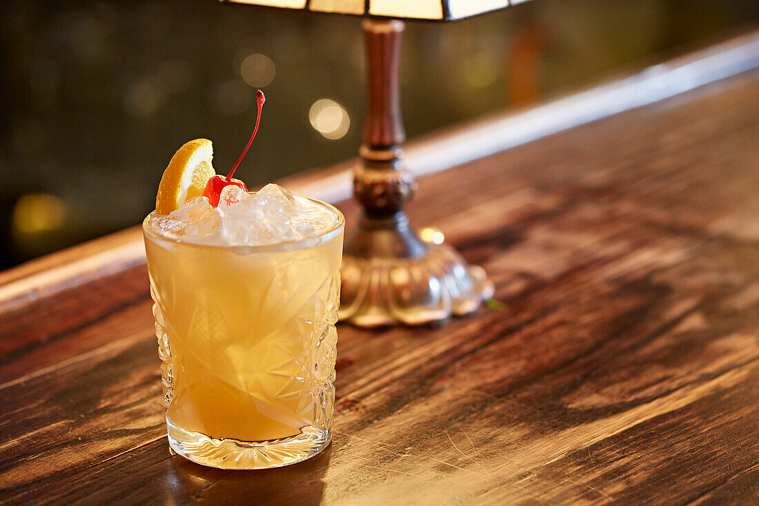 Whiskey sour cocktail