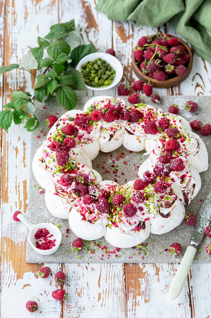 Raspberry meringue wreath