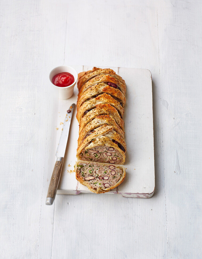 Tex-Mex sausage plait