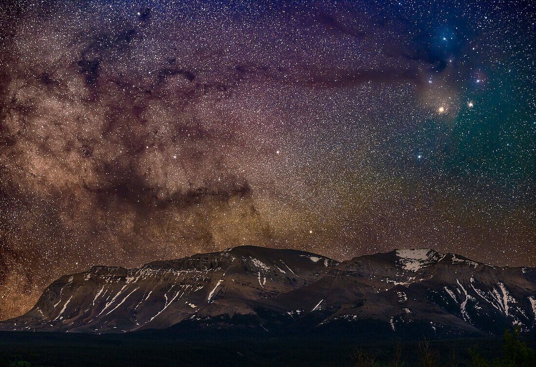 Clouds of dust and stars over Sofa Mountain, Alberta, Canada
