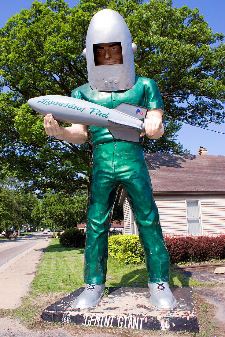 Gemini Giant astronaut figure