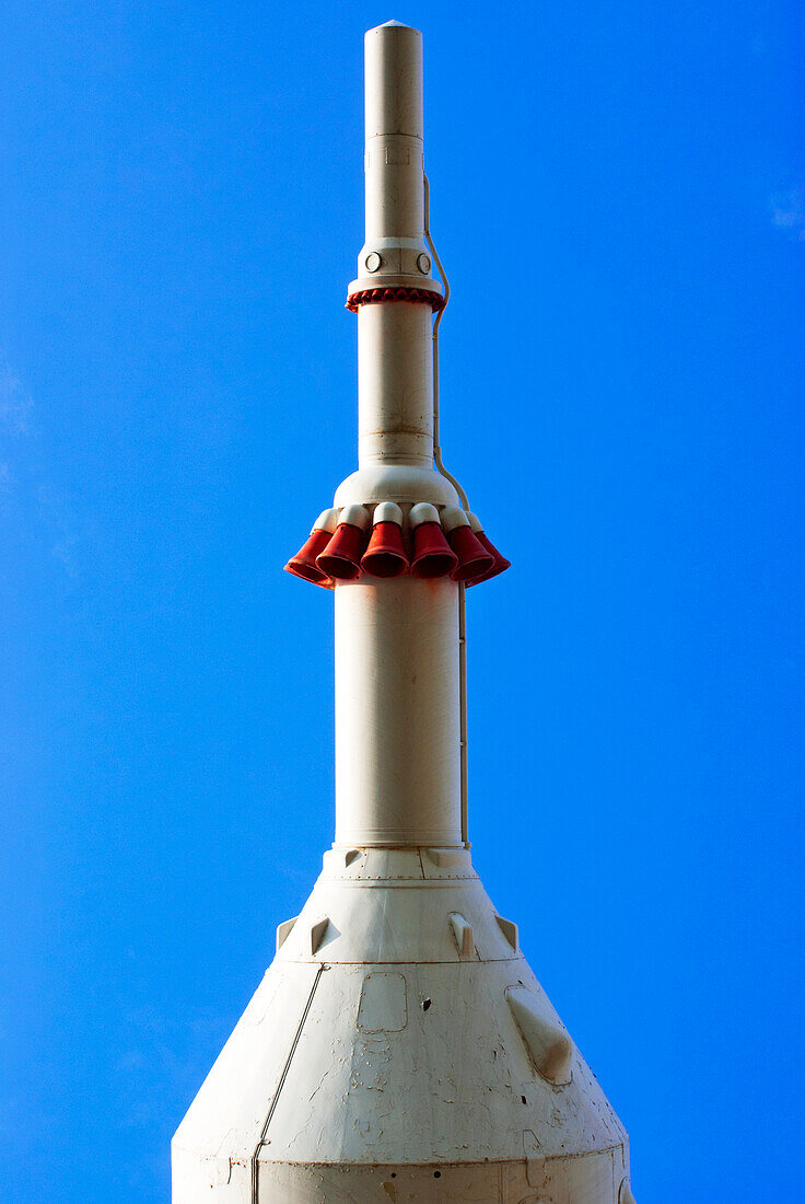 Soyuz escape tower