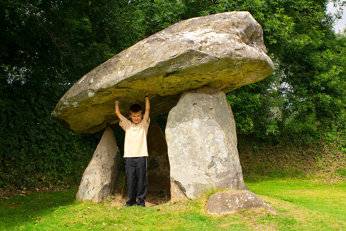 Boy with burial chamber