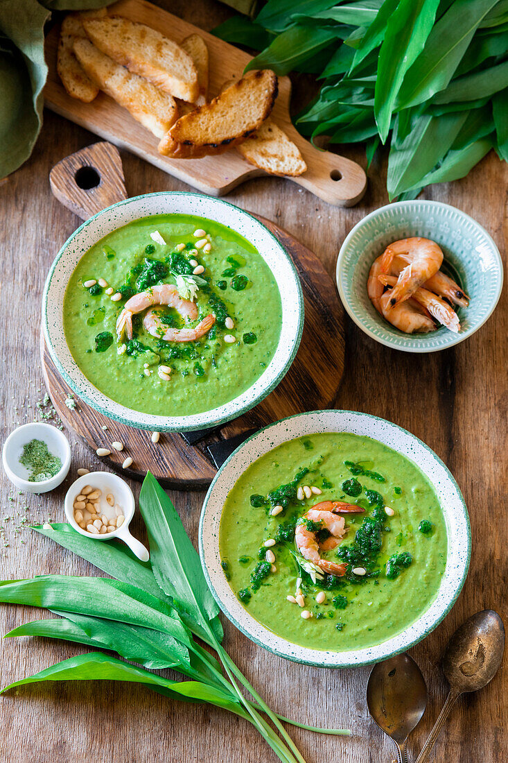 Wild garlic soup with prawns