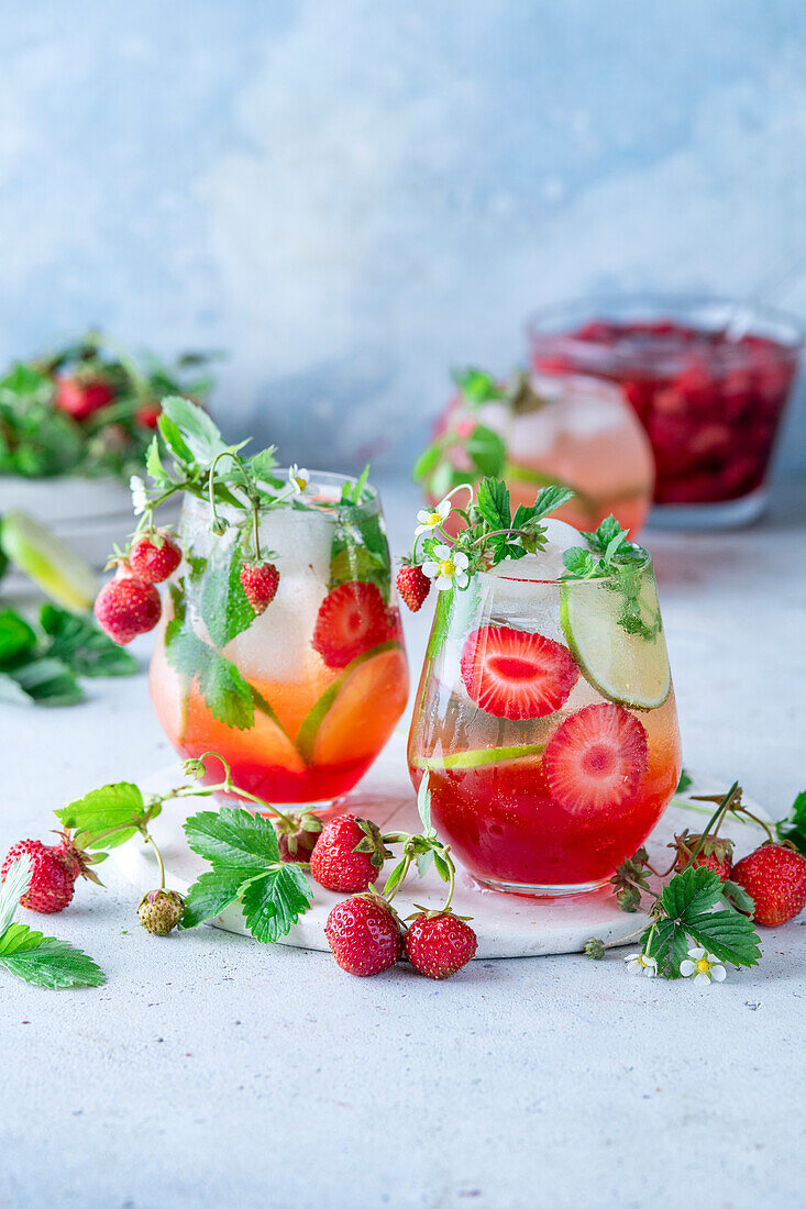 Strawberry lemonade or cocktail