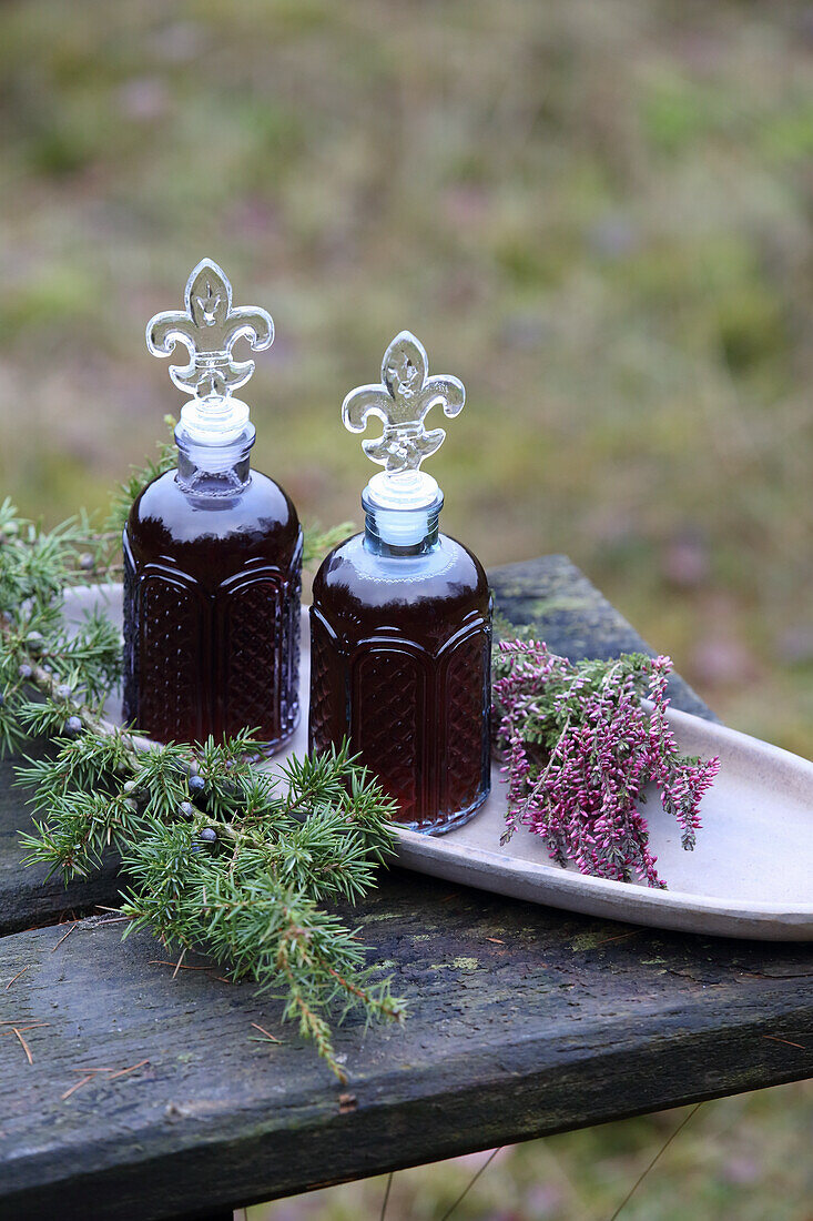 Juniper berry liqueur