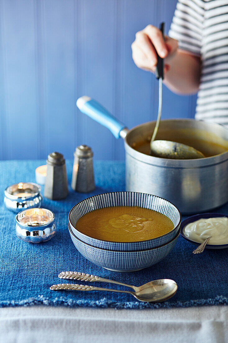 Linsensuppe mit Curry