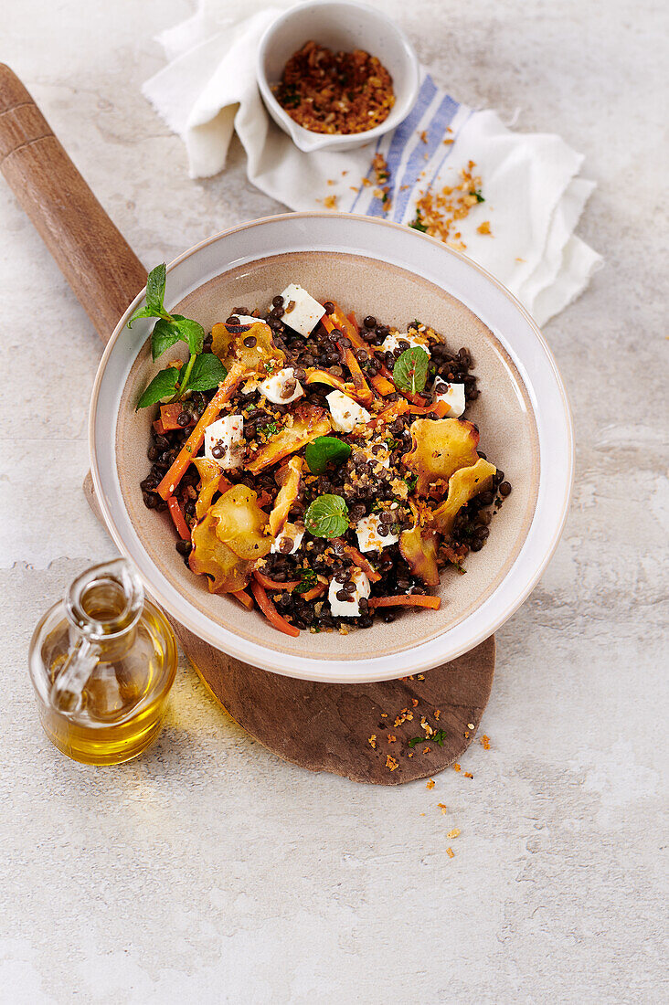 Lentil and parsnip bowl with carrots and herder's cheese