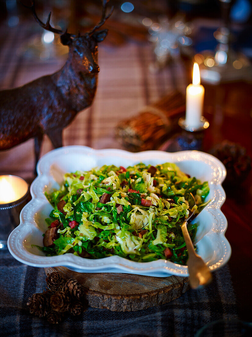 Knuspriges Gemüse mit Schalotten, Pancetta und Kastanienbutter