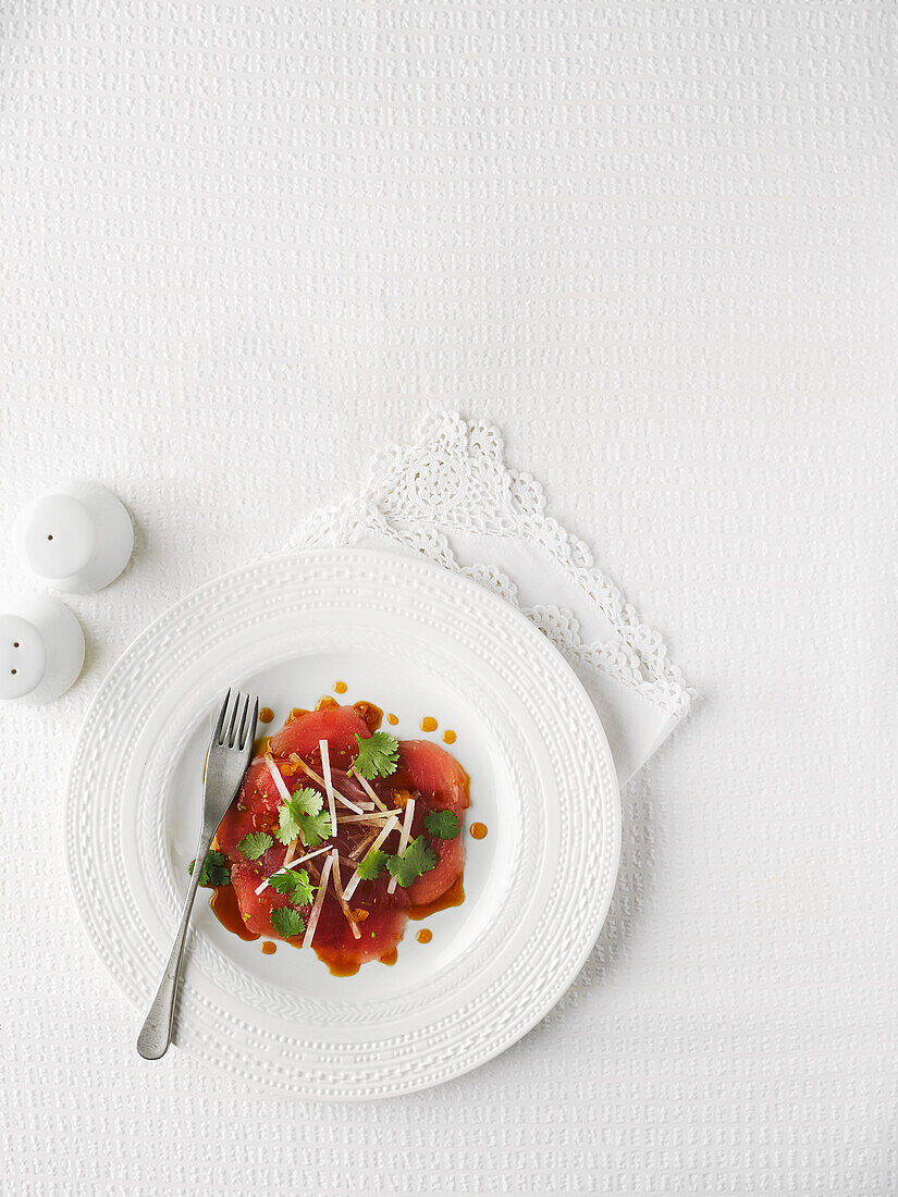 Thunfisch-Carpaccio mit Asia-Dressing