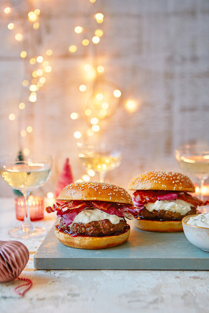 Beef burgers with pancetta cheese and chutney in a bun