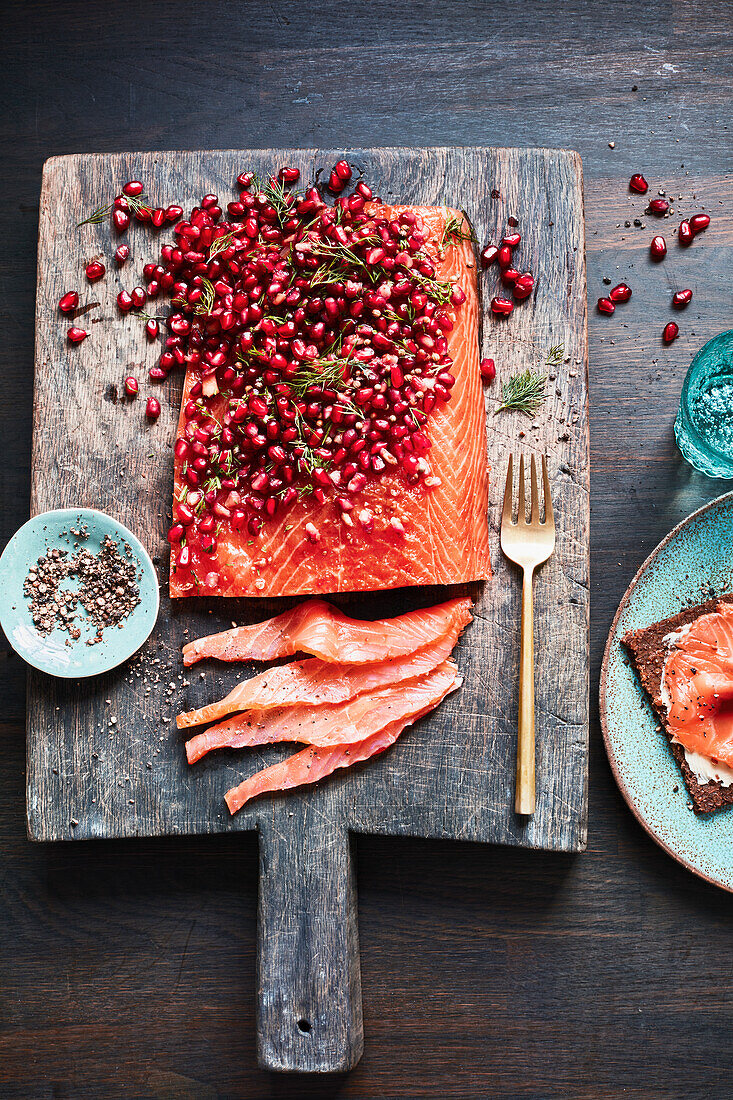 Lachs mit Granatapfelglasur