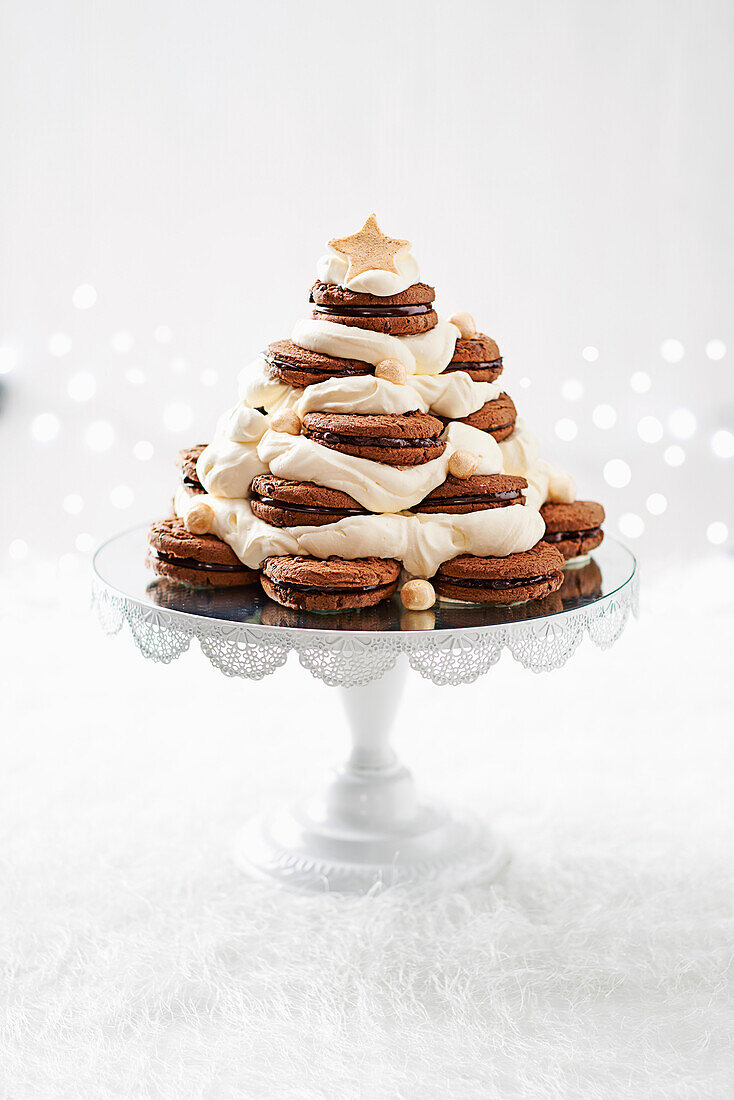 Weihnachtlicher Tannenbaum-Schokoladenkuchen