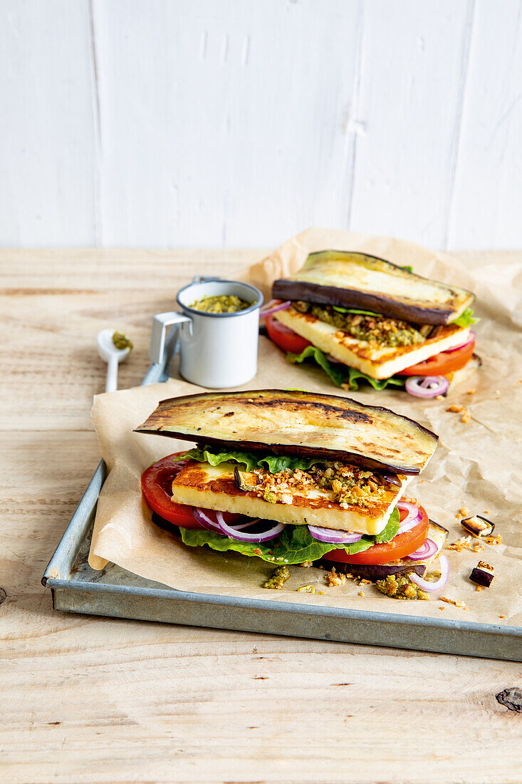 Veggie sandwich with eggplant and halloumi