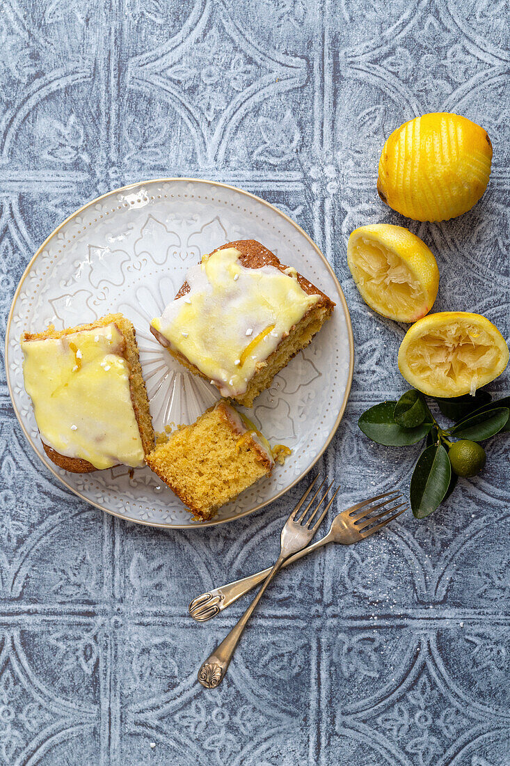 Zitronen-Blechkuchen