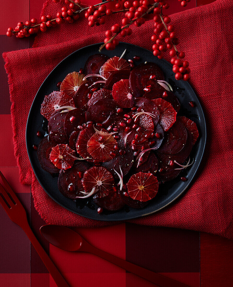 Rote-Bete-Salat mit Blutorangen und Granatapfelkernen