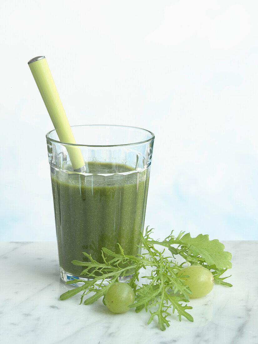 Herbal smoothie made with mustard greens