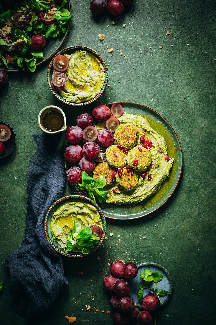 Field bean falafel with hummus and grapes