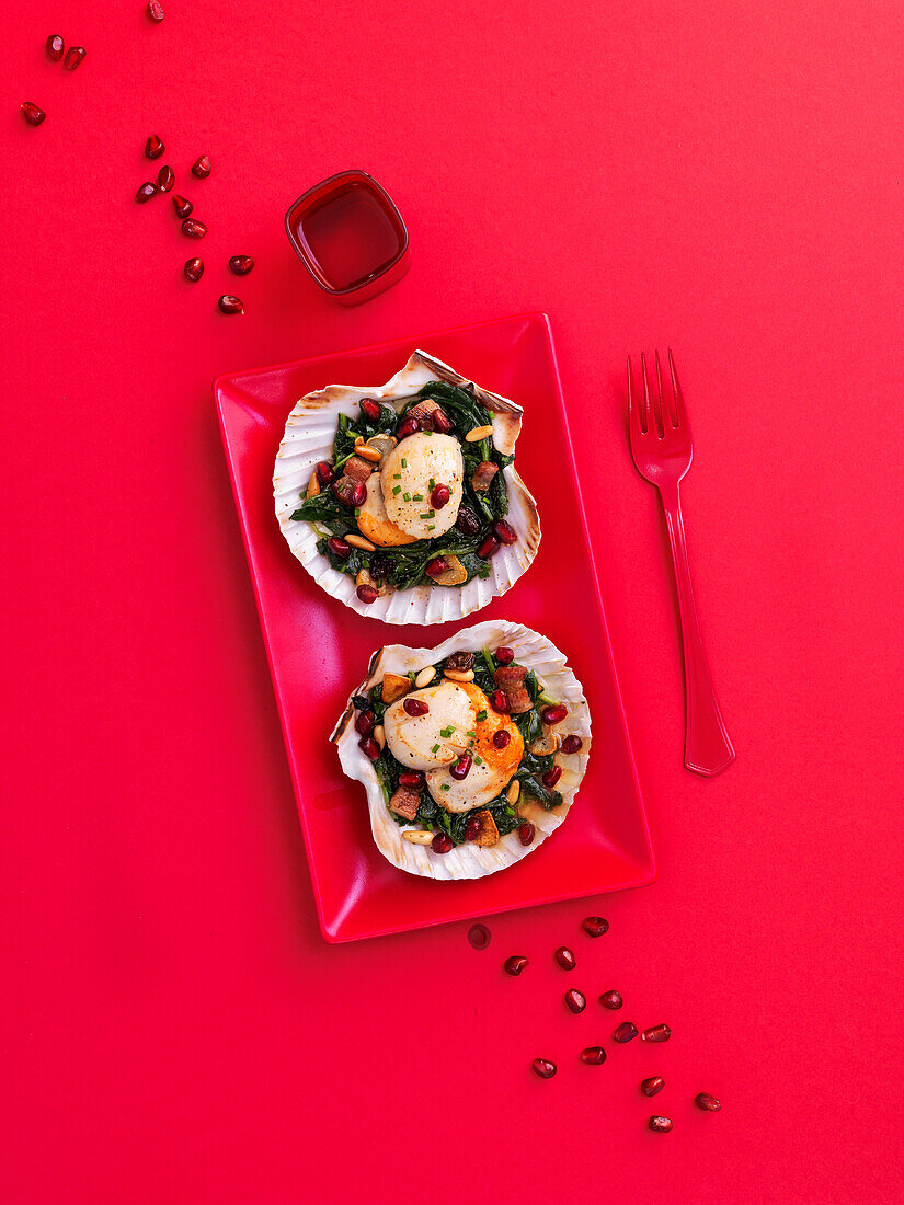 Scallops with pomegranate seeds