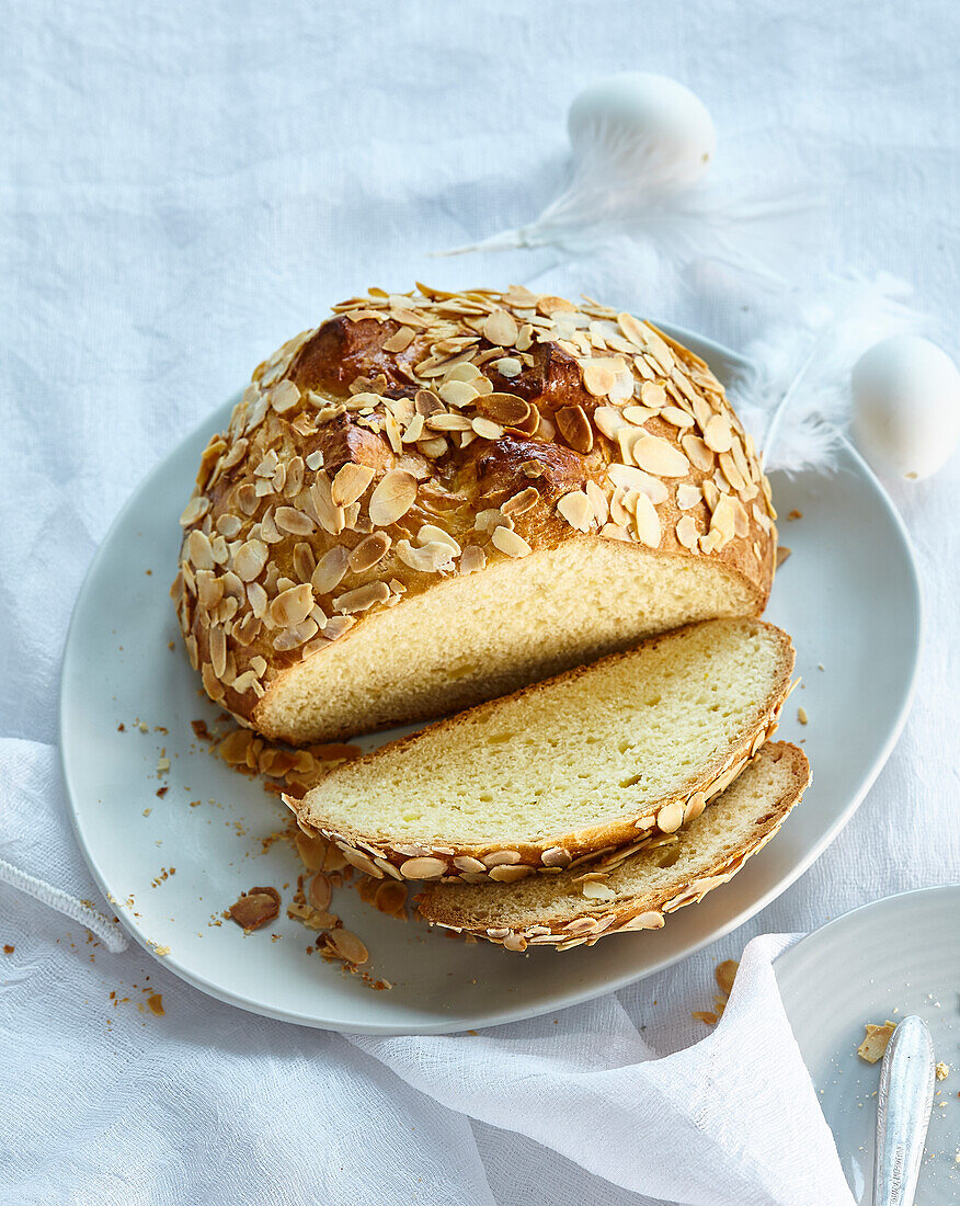 Easter bread (pastry) with almonds and rum-raisins