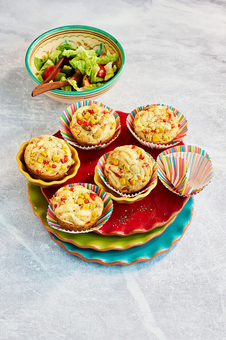 Mexican chili-con-carne muffins