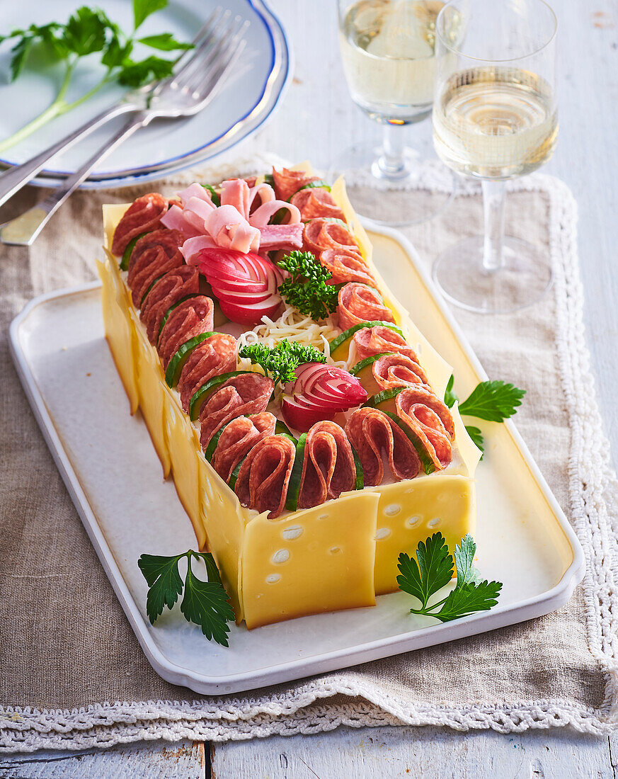 Savoury toast cake with cheese and salami