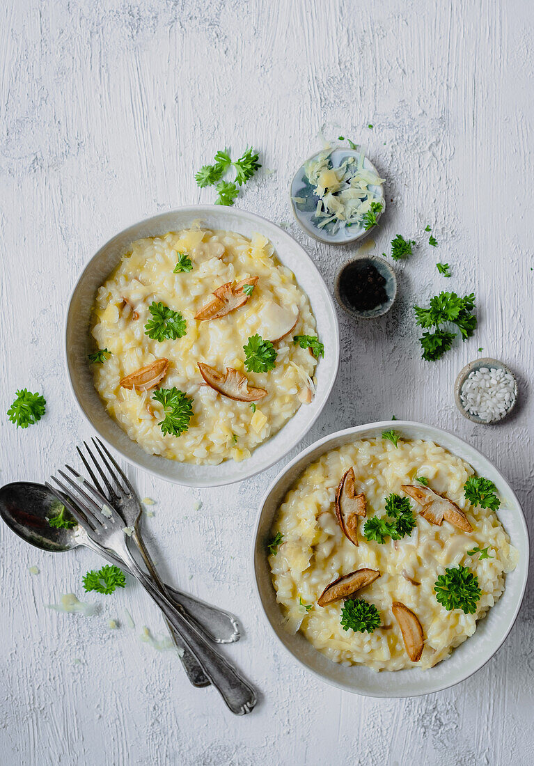 Risotto mit Steinpilzen und Petersilie