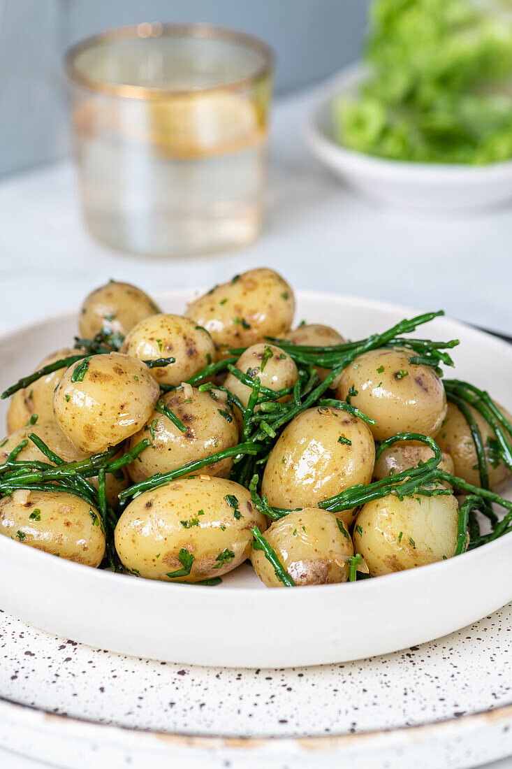 Frühkartoffeln mit Queller