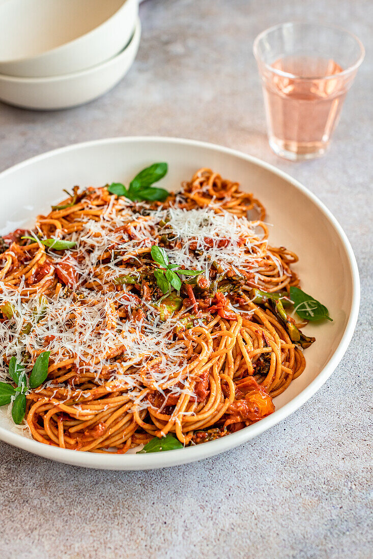 Wholewheat spaghetti with 'Nduja, cherry tomatoes, and broccoli