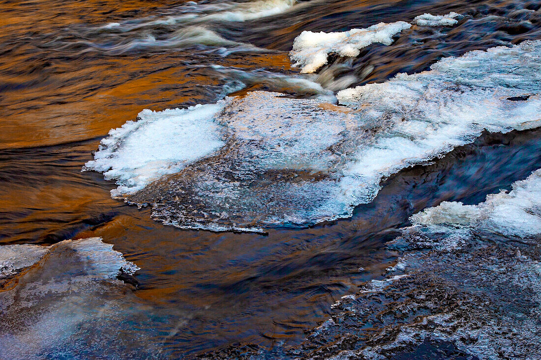 Tobyhanna Creek in winter