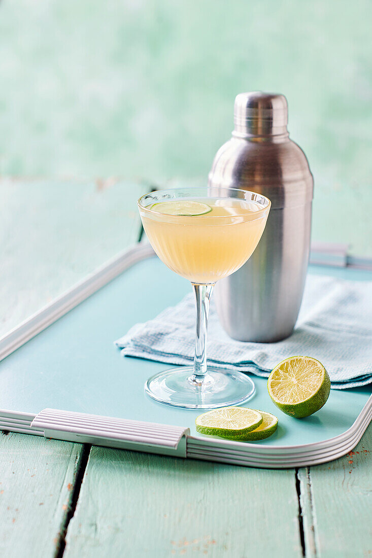 Jasmine pearl tea gimlet