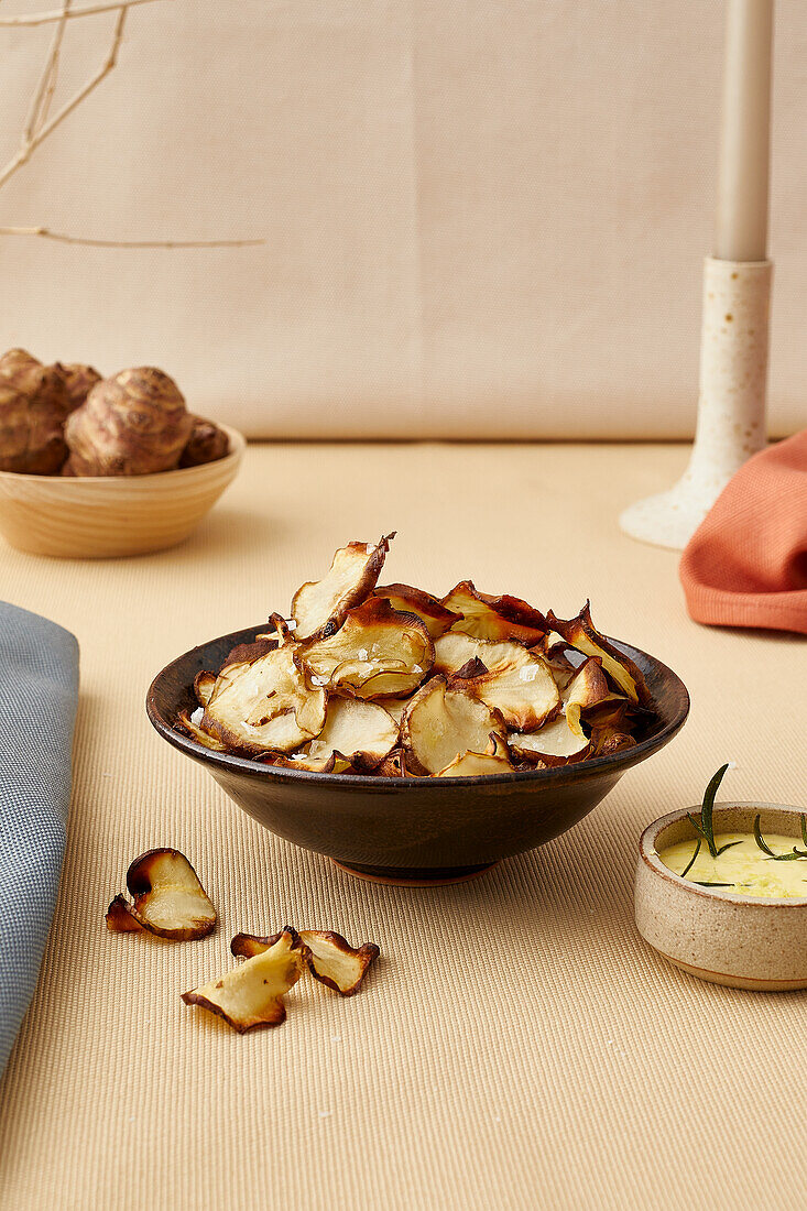 Jerusalem artichoke chips with aioli