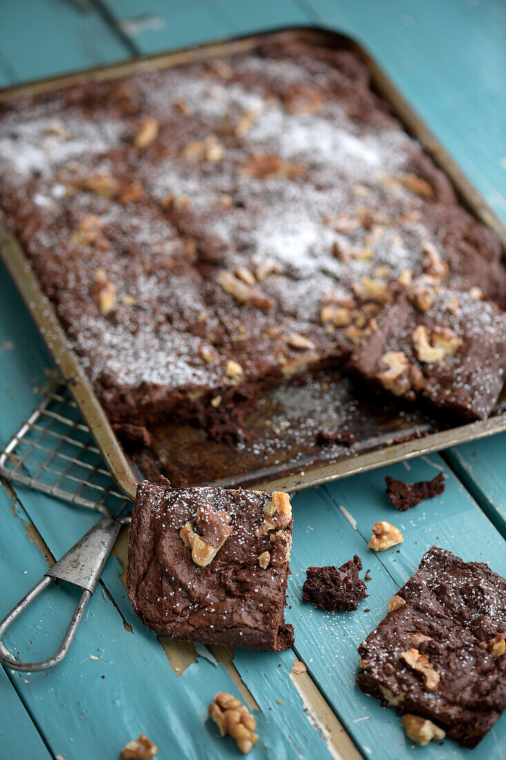 Brownies with walnuts